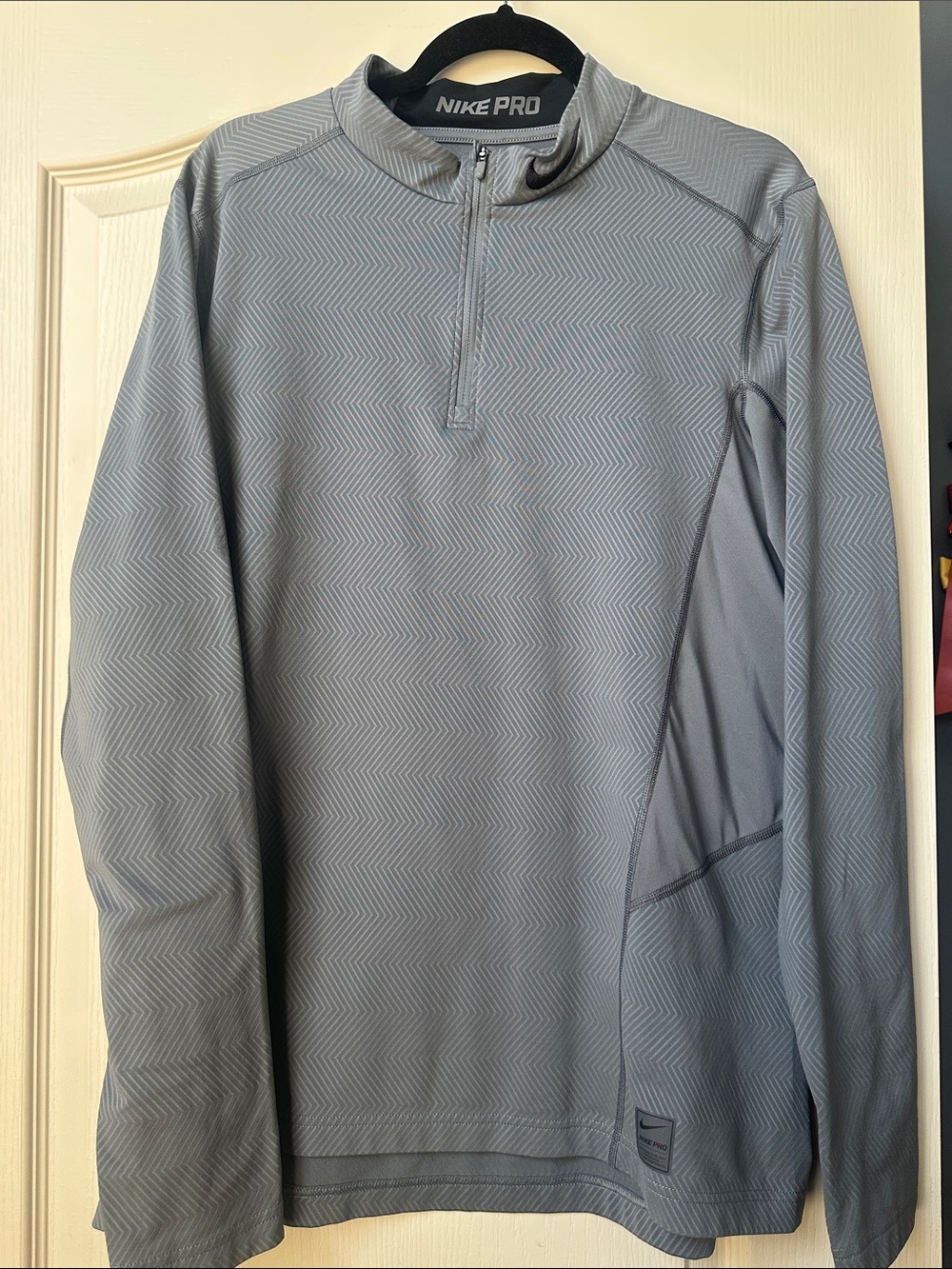Nike Pro Men's Light Gray Quarter-Zip Performance Top